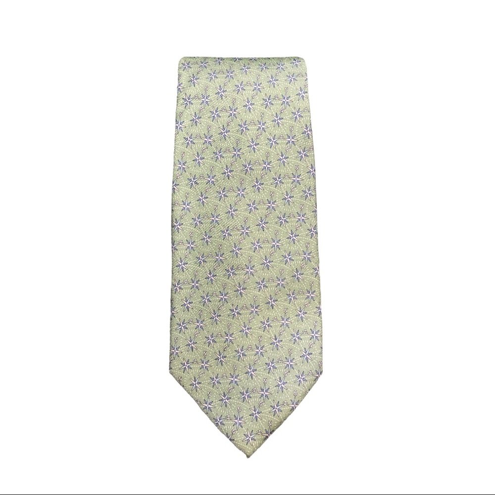 Vineyard Vines Hand Made All Silk Tie Cardinal Compass Pointing True North!